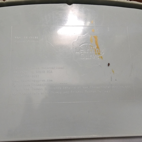 Learning Curve Take Along Thomas the Train with Roundhouse Portable Playset - Picture 5 of 8